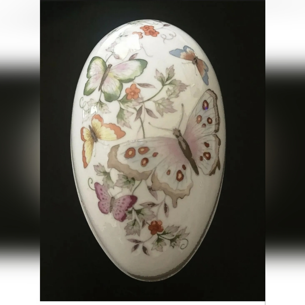 *2A 1979 Avon porclain egg trinket box 22K gold trim vintage butterfly … - Picture 1 of 11